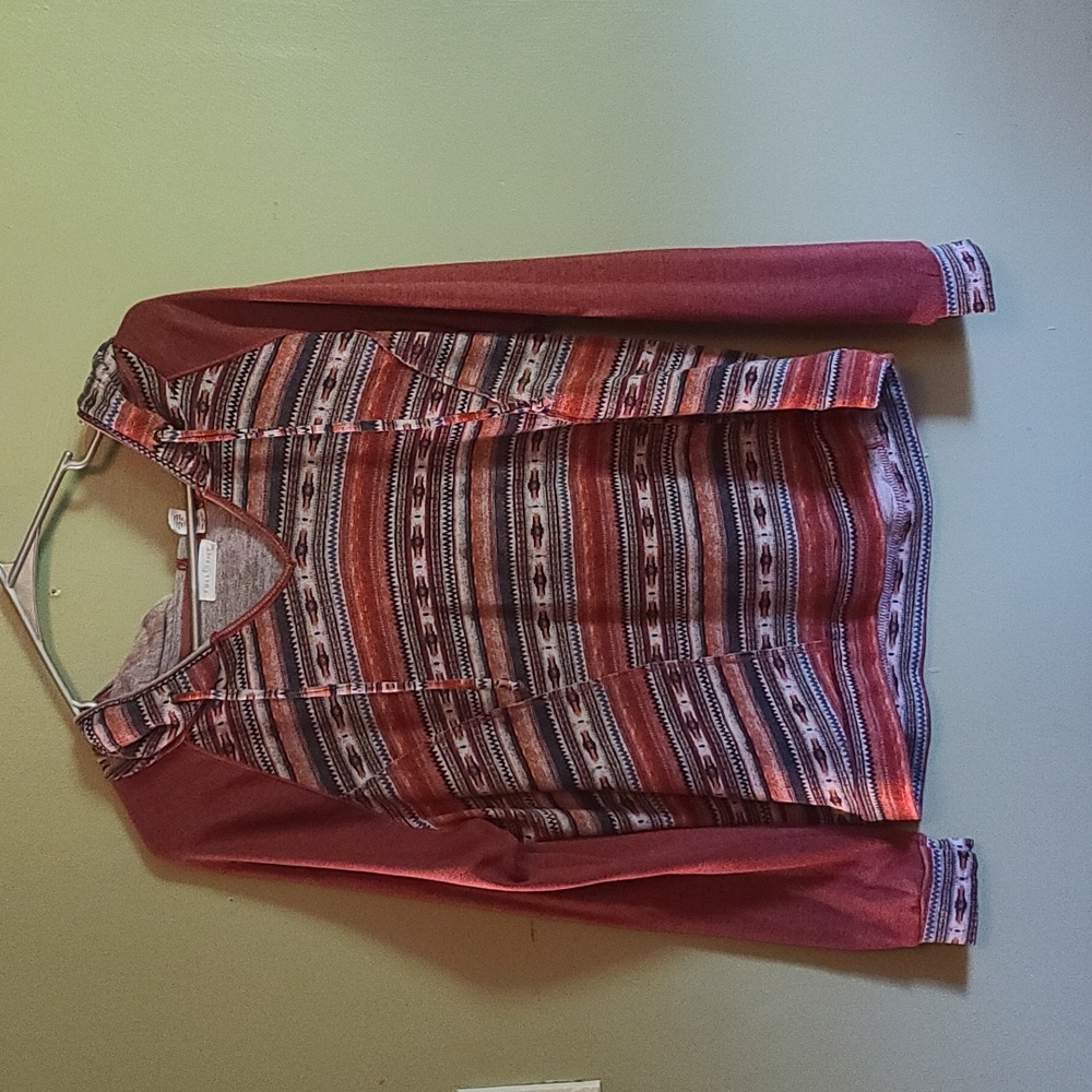 Light hooded sweatshirt